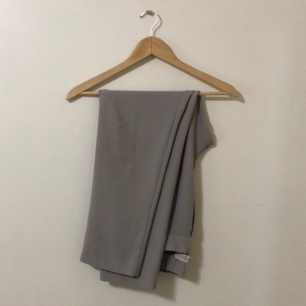 WAYF high waisted light gray trousers